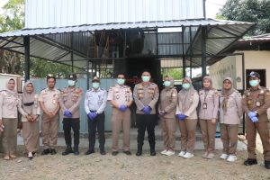 Badan Karantina Pertanian bersama Ipda Alvan Fauzan, S.Tr.K.,M.H selaku Kapolsek KPG Polresta Gorontalo Kota.