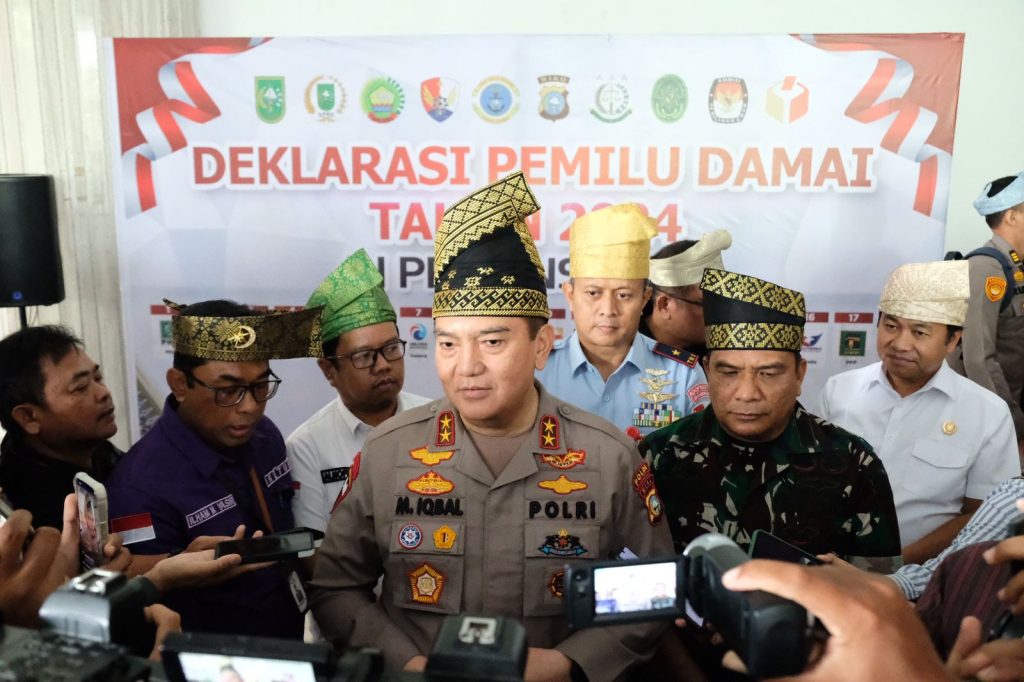 Deklarasi Pemilu Damai 2024 Bertema “Pemilu yang Bersih, Aman, Kondusif dan Berintegritas” di Provinsi Riau.