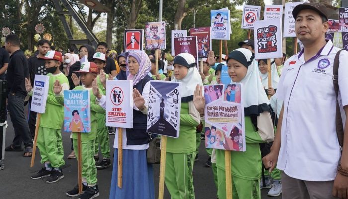 Pemerintah Turun Tangan, Hadapi Ancaman Dunia Maya Bagi Anak