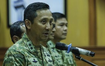 Publik Hormati dan Kawal Mekanisme Peradilan Militer Kasus Air Keras