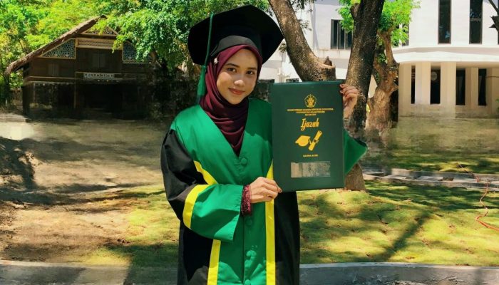 Publikasi Jurnal Scopus, Mahasiswi FSH UIN Ar-Raniry Ini Jadi Lulusan Terbaik Fakultas